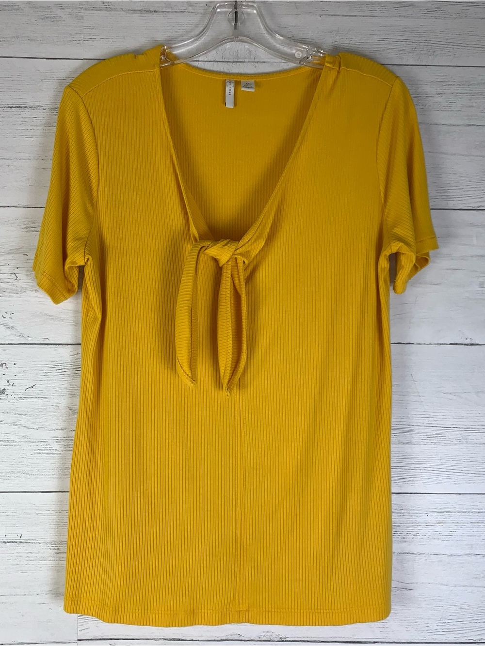 C EST 1946 Top Blouse Women Medium yellow V Neck Short Sleeve Tie Front